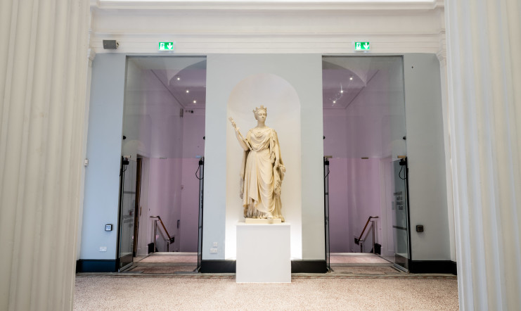 A statue of Queen Victoria in the entrance hall of Aberdeen Music Hall.