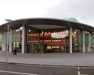 The main entrance of Perth Concert Hall, as seen from the road.