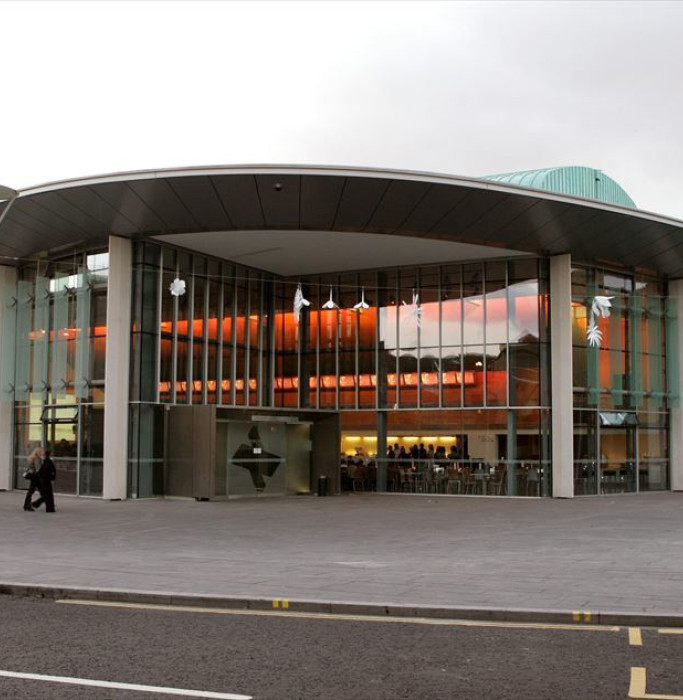 The main entrance of Perth Concert Hall, as seen from the road.